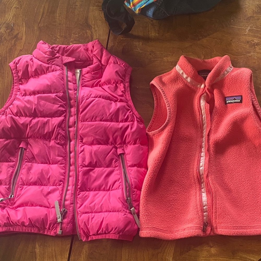 Hanna Andersson Pink puffer vest, Patagonia pink fleece vest 4t